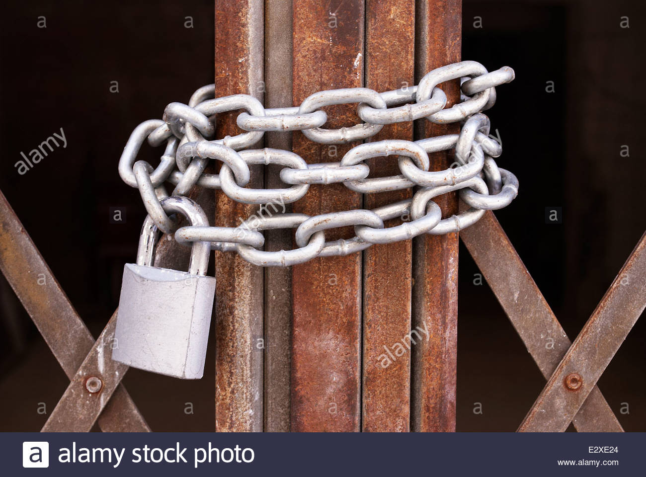 Locked Gates High Resolution Stock Photography and Images Alamy