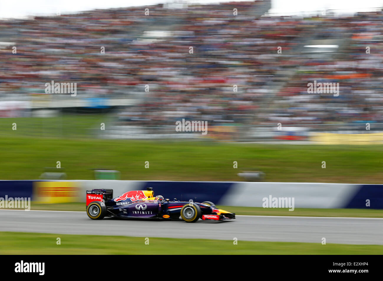 Red bull rennen sebastian vettel hi-res stock photography and images ...