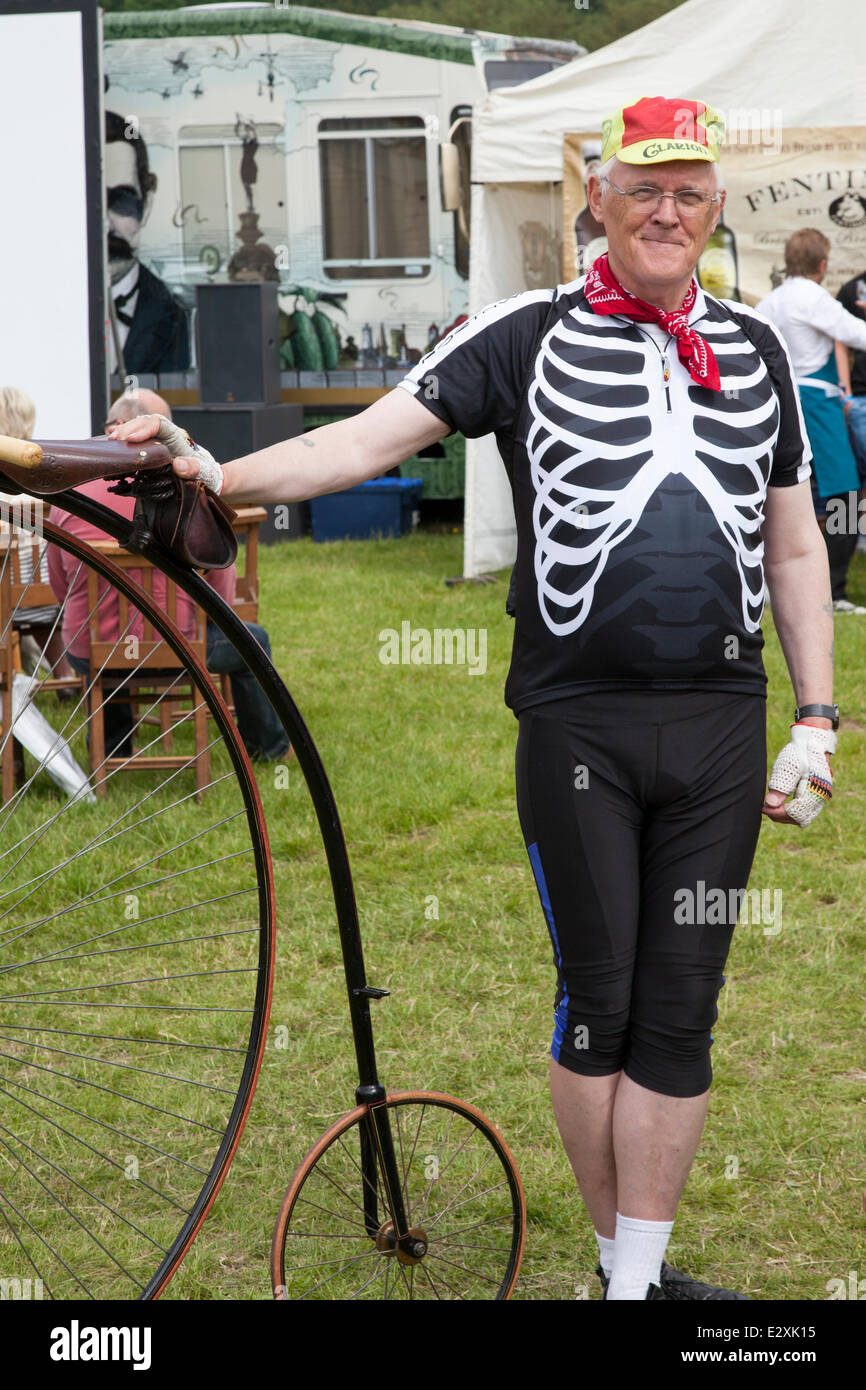 Bakewell, Derbyshire, UK. 21st June, 2014. A vintage bike event, L'Eroica Britannia, taking place in Bakewell, Derbyshire on 20 -22nd June 2014. The international event attracts riders from all over Europe, many in period costume and all riding 'heroic' bikes, that is road racing bikes built before 1987. Credit:  Eric Murphy/Alamy Live News Stock Photo