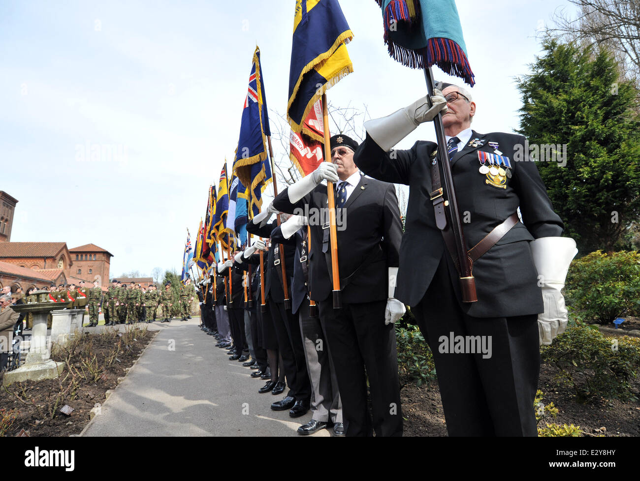The Nottingham and Nottinghamshire Victoria Cross Committee unveil a