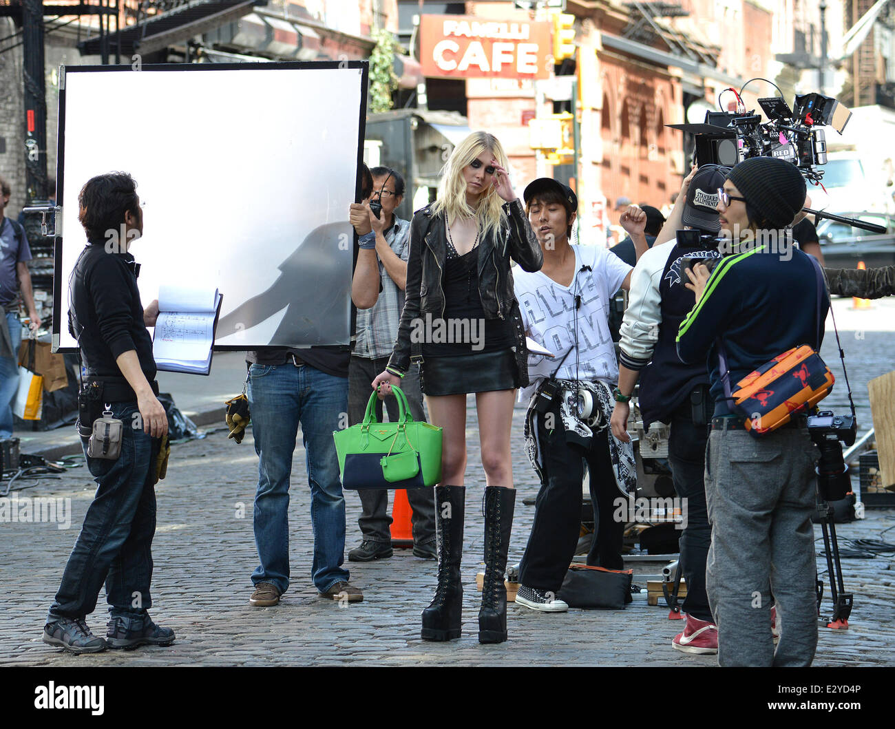 Taylor Momsen films a  music video with Japanese pop star Tomomi Itano in SoHo  Featuring: Taylor Momsen Where: New York City, N Stock Photo