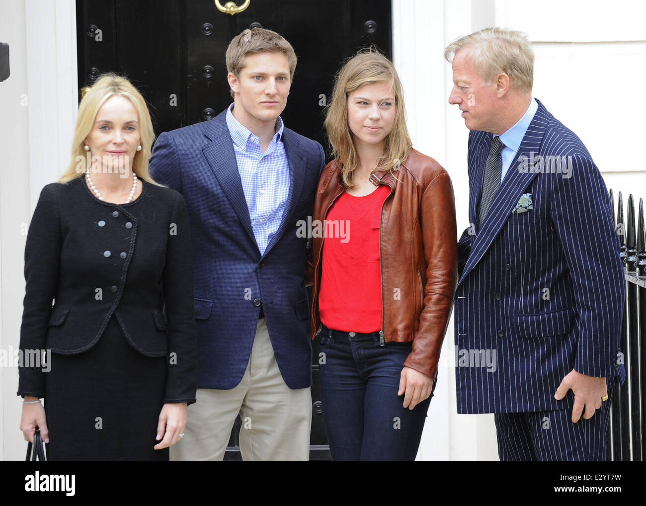 Sir Mark Thatcher with his wife Sarah-Jane and children Michael and Amanda outside Margaret Thatcher's house  Featuring: Sarah-Jane Thatcher,Michael Thatcher,Amanda Thatcher,Sir Mark Thatcher Where: London, United Kingdom When: 15 Apr 2013 Stock Photo