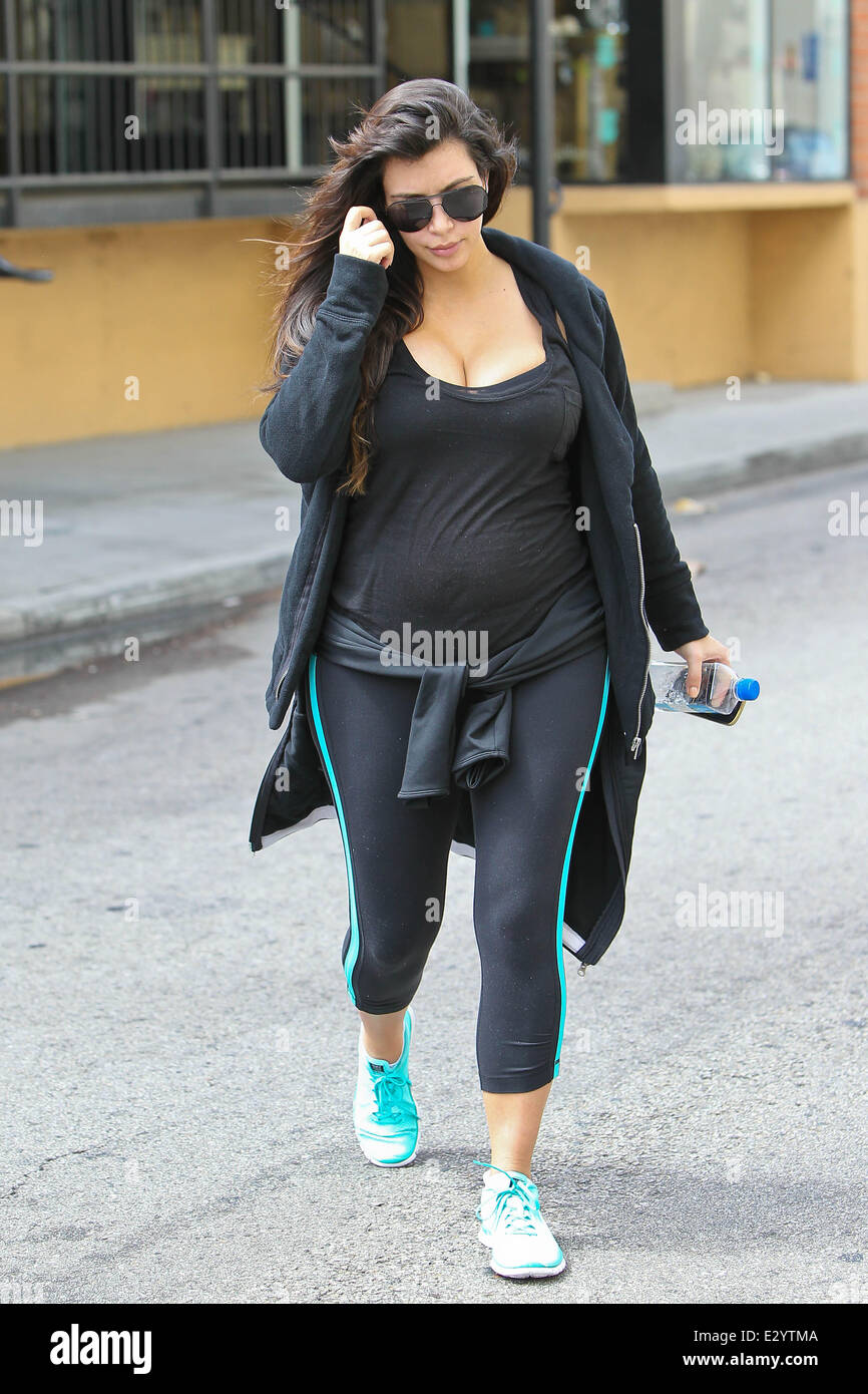 Pregnable Pregnant Kim Kardashian shows off her baby bump as she leaves the gym ...