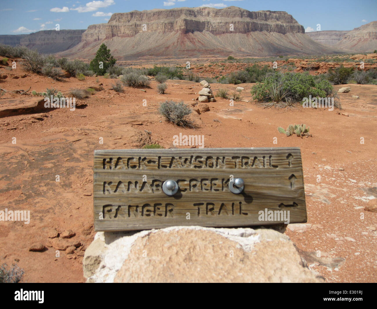 Kaibab trail sign hi-res stock photography and images - Alamy