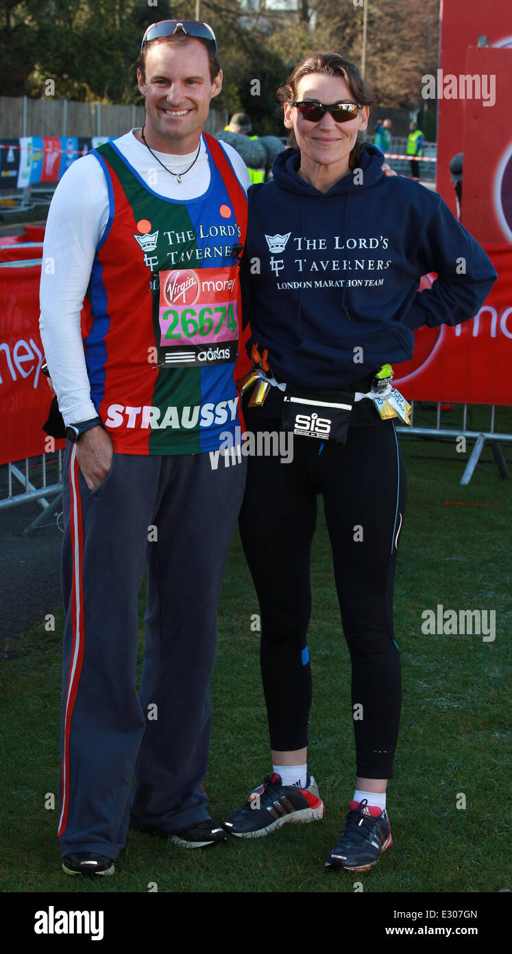 The 2013 Virgin London Marathon Featuring Andrew Strauss Ruth Mcdonald Where London United Kingdom When 21 Apr 2013 Stock Photo Alamy