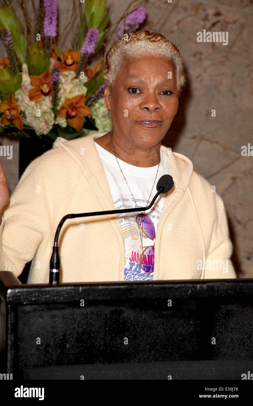 Dionne Warwick lights the Empire State Building yellow to celebrate ...