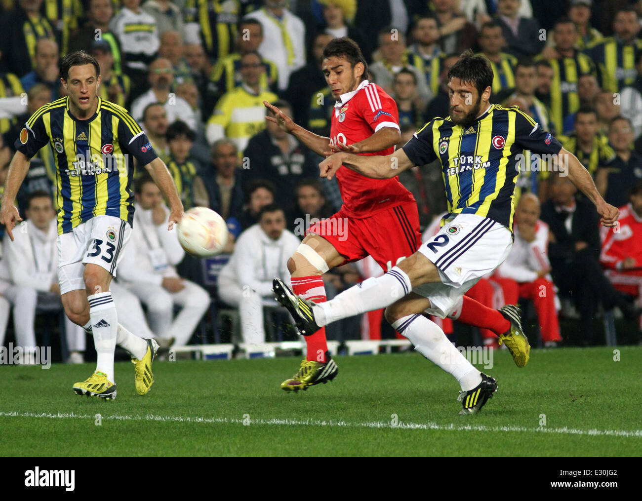 UEFA Europa League semi-final football match between Fenerbahce and Benfica at Sukru Saracoglu stadium Final score: Fenerbahce 1 ; Benfica 0  Featuring: Reto Ziegler,Egemen Korkmaz,Fenerbahce Eduardo Saviola,Benfica Where: Istanbul, Turkey When: 25 Apr 20 Stock Photo