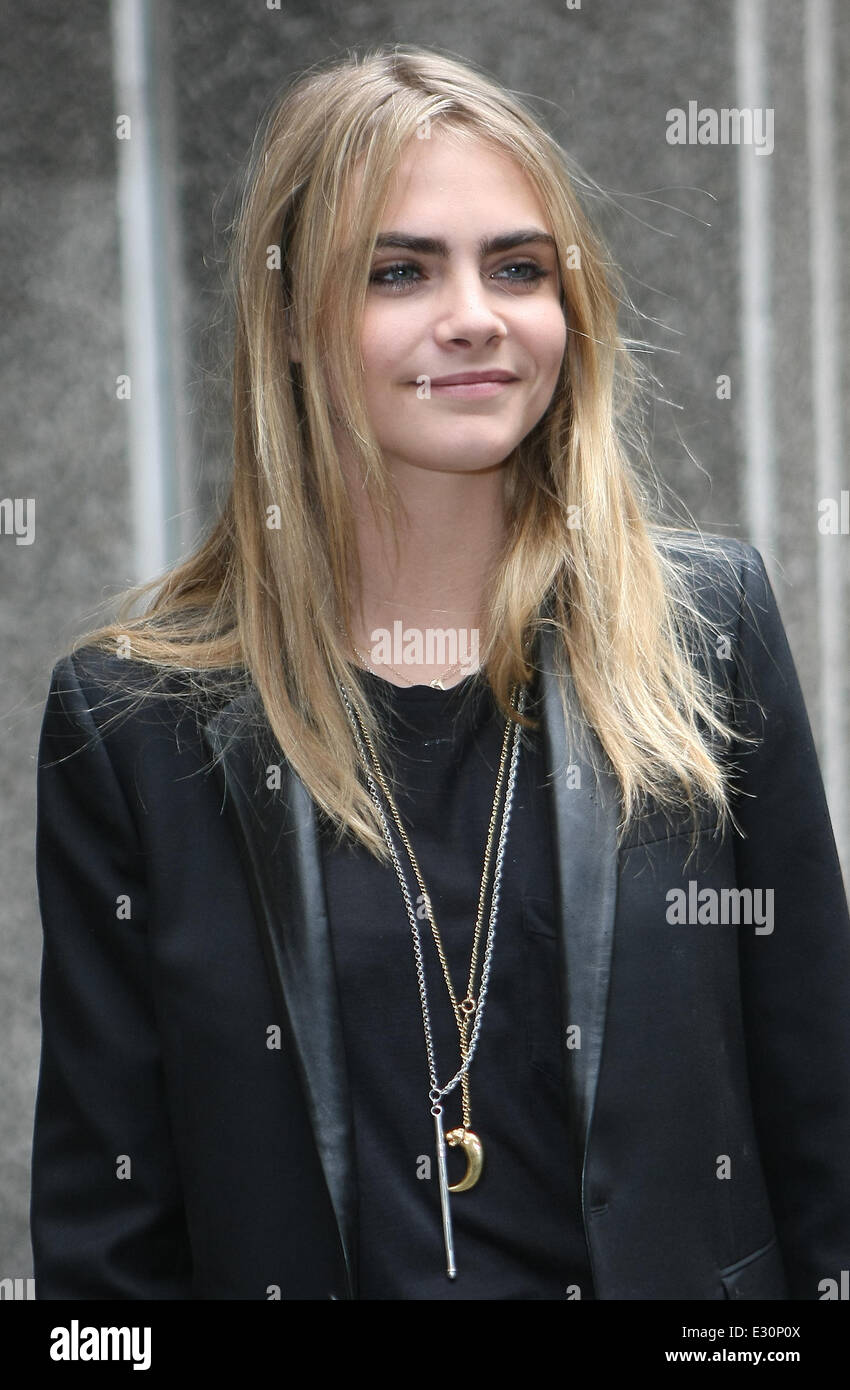 27 Reasons Why Cara Delevingne is the Weirdest ModelEver forecasting 27 Reasons Why Cara Delevingne is the Weirdest ModelEver forecast