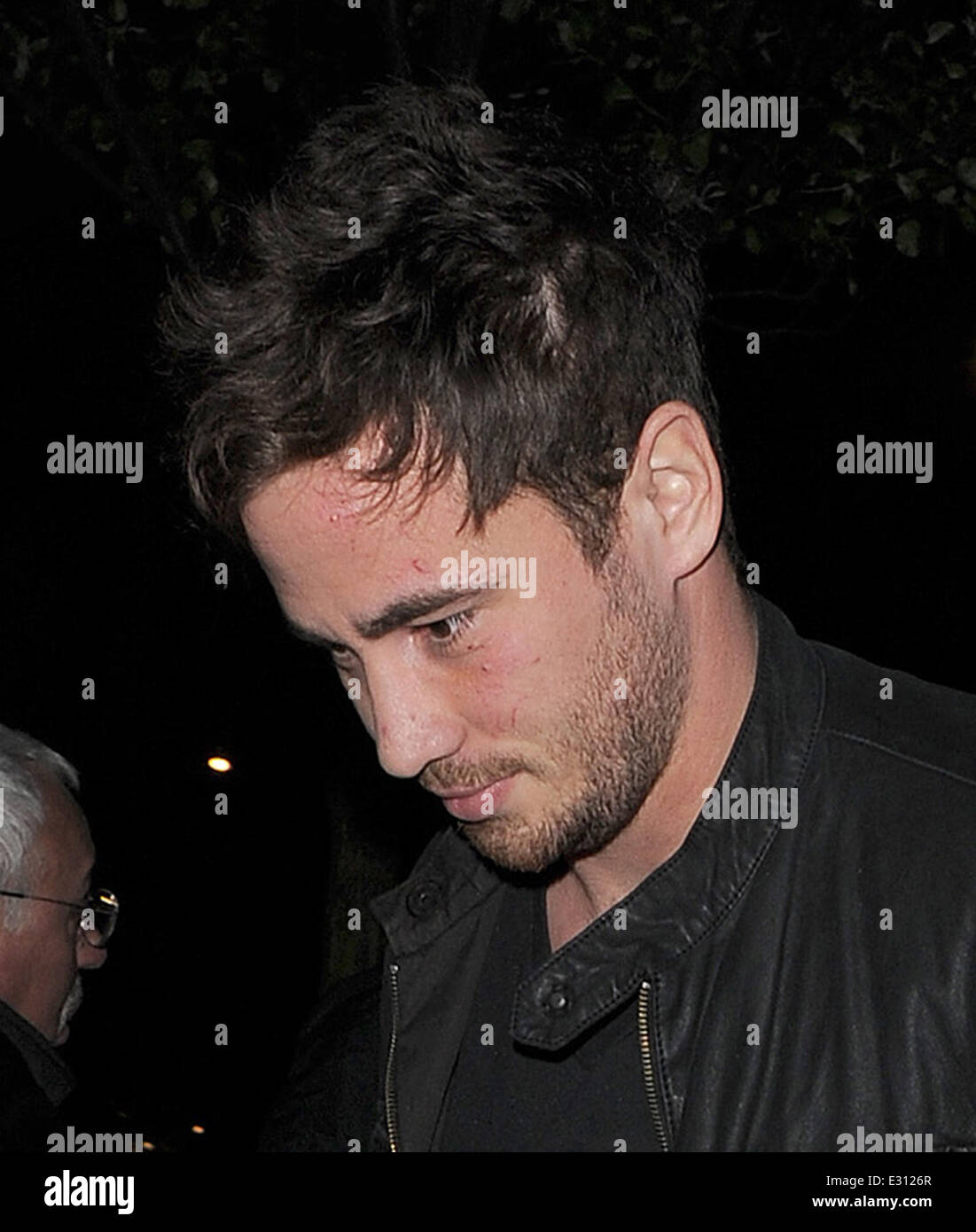 Kelly Brook arrives home with boyfriend Danny Cipriani, who is still on crutches, following his drunken accident last week. The marks on his face have almost fully healed.  Featuring: Danny Cipriani Where: London, United Kingdom When: 02 May 2013 Stock Photo