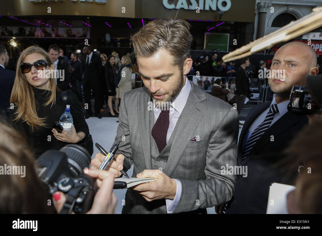 Chris pine pinky on sale ring