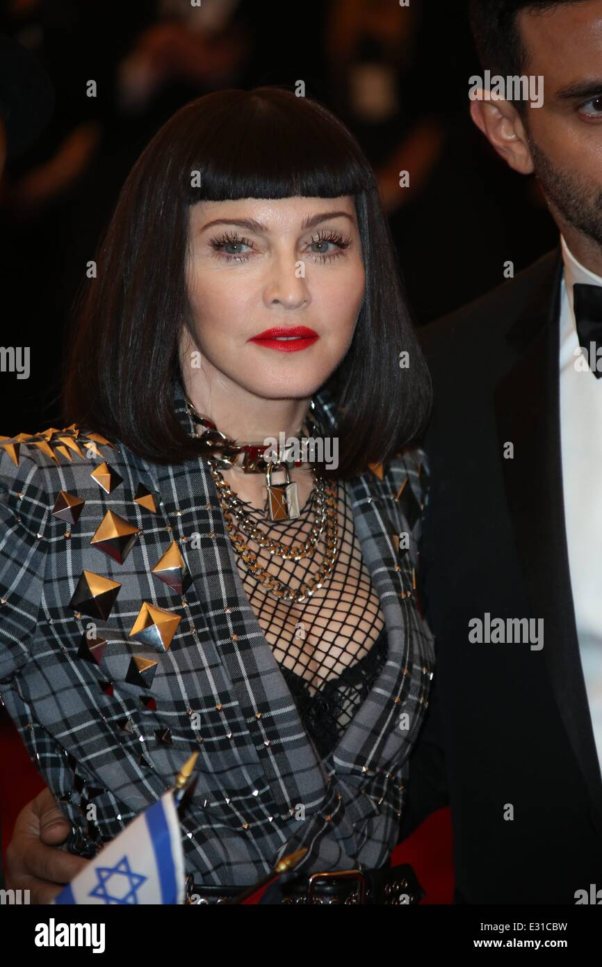 Singer Madonna arrives at the Costume Institute Gala for the Punk: Chaos to Couture exhibition at the Metropolitan Museum of Art in New York City, USA, on 06 May 2013. Photo: Ian Wilson  Where: New York City, United States When: 06 May 2013 Stock Photo