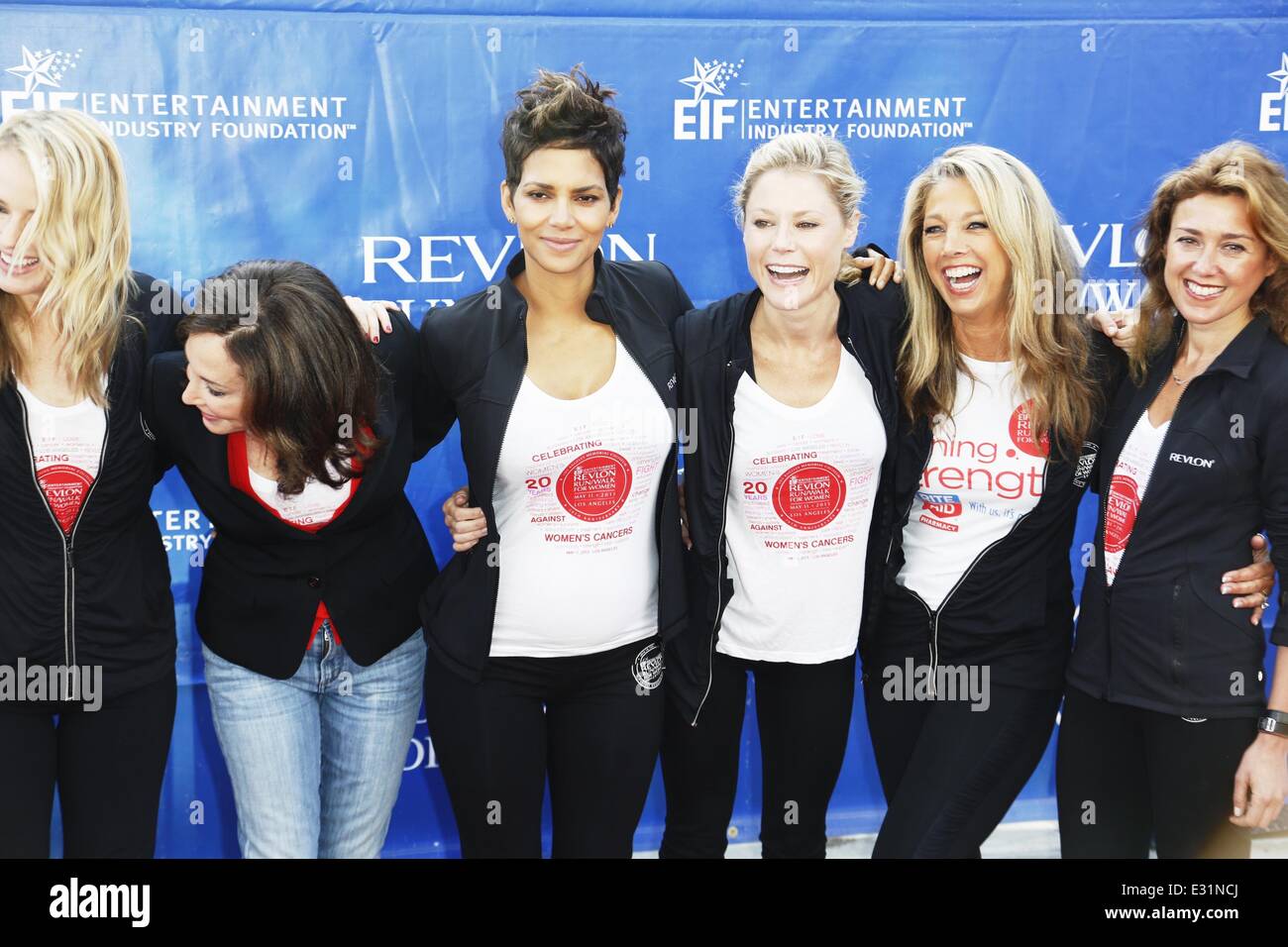 Celebrities attend the 20th Annual EIF Revlon Run/Walk for Women in Los Angeles at Los Angeles Memorial Coliseum at Exposition Park  Featuring: Halle Berry,Julie Bowen Where: Los Angeles, California, United States When: 11 May 2013 Stock Photo