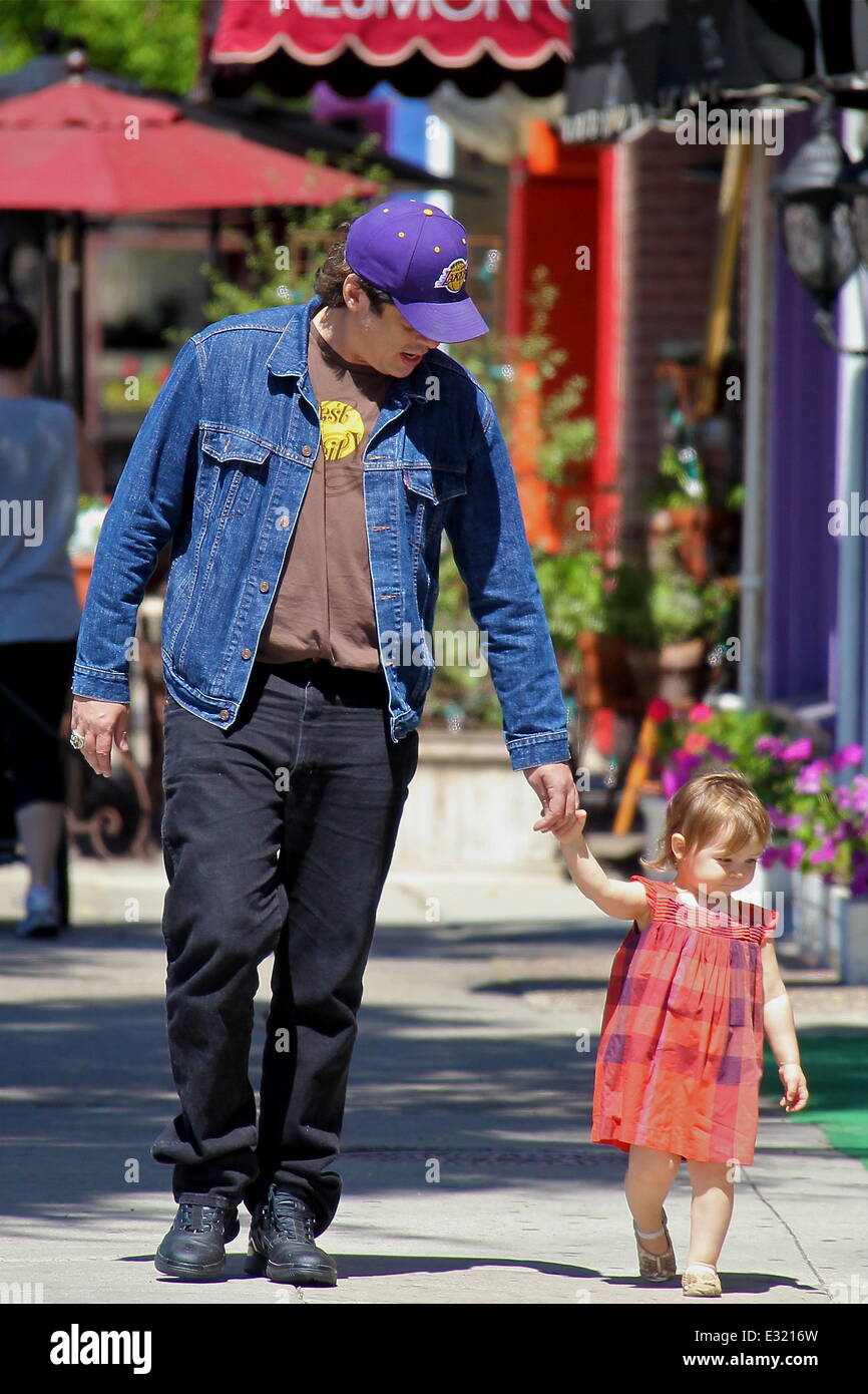 Benicio del Toro takes his daughter Delilah del Toro for a walk