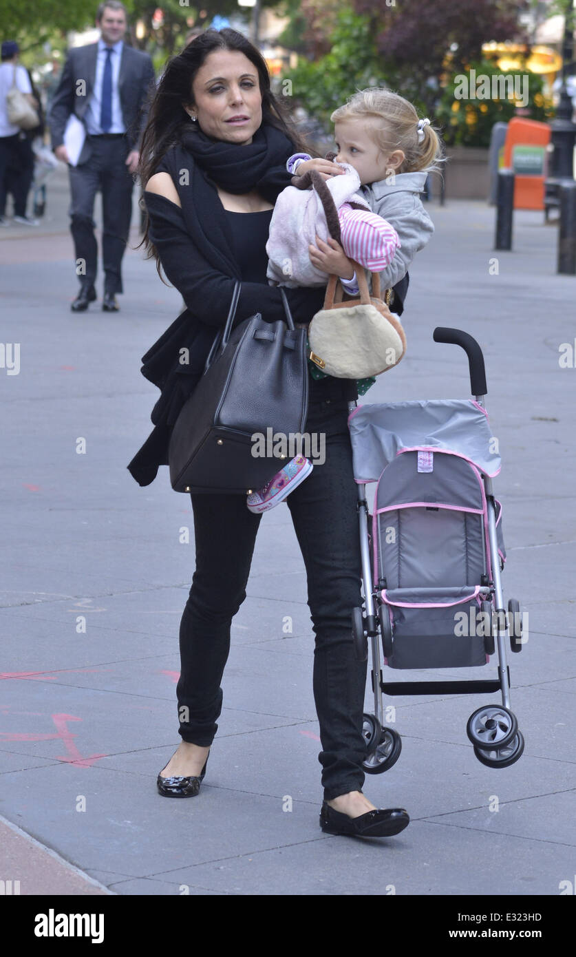 Bethenny Frankel takes her daughter Bryn Hoppy to the park and later go