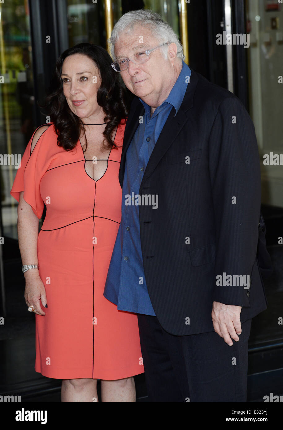 The Ivor Novello Awards held at the Grosvenor House - Arrivals  Featuring: Barry Newman Where: London, United Kingdom When: 16 M Stock Photo