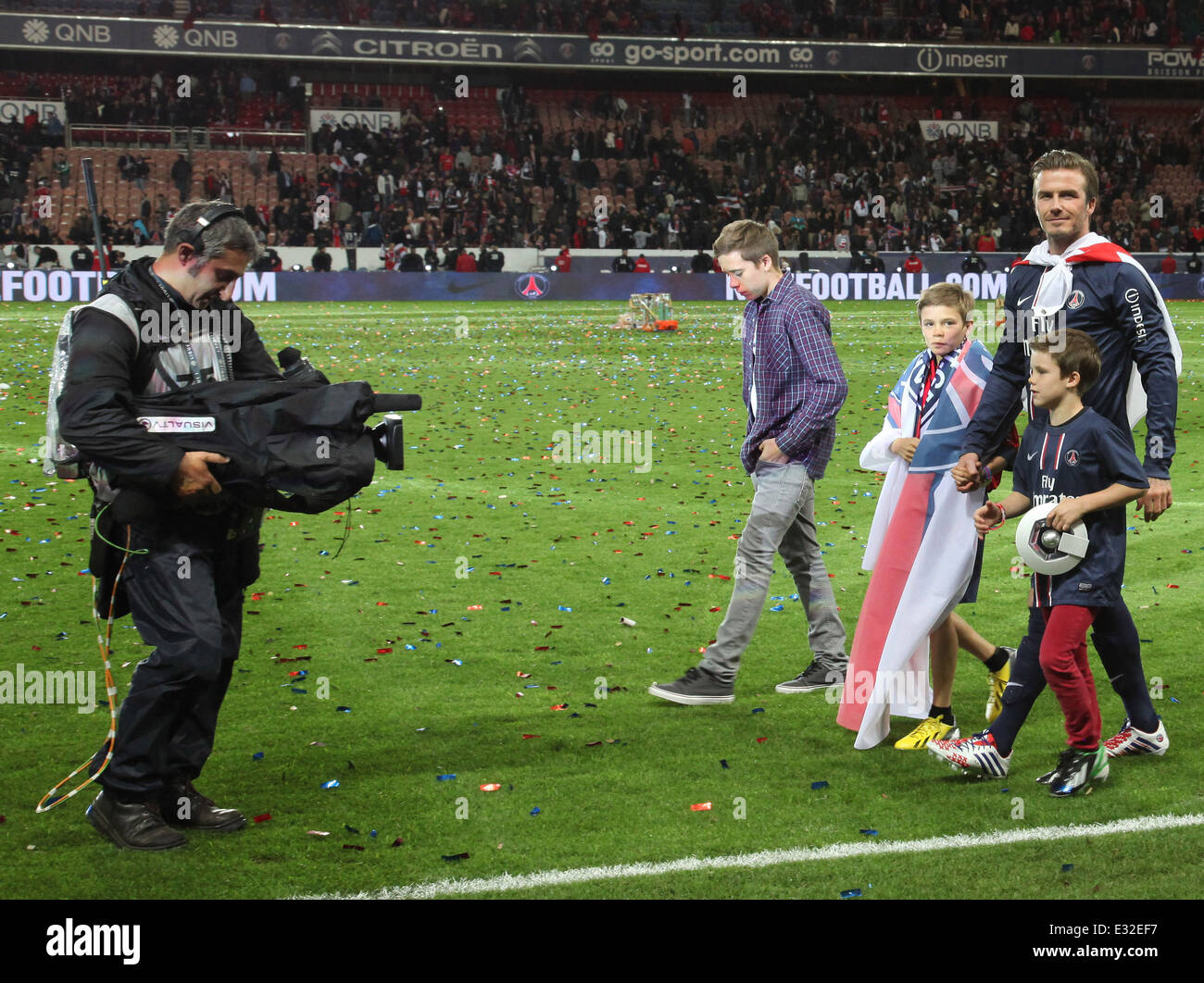 David Beckham Plays His Last Match Before Retirement With Paris St Germain Psg Where The Team Beat Brest Paris St Germain Brest Psg Resulting In Them Winning The French League Featuring Brooklyn