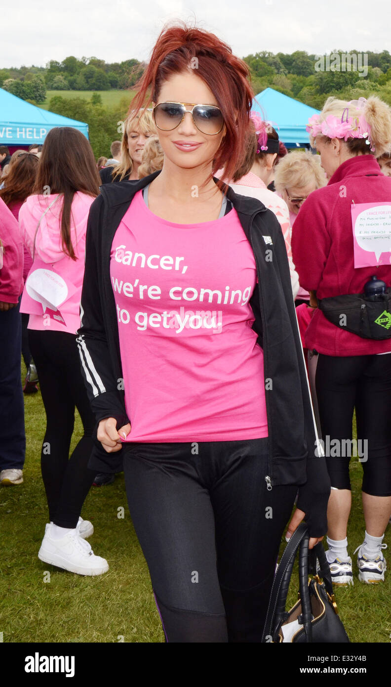 Amy childs attends race life hi-res stock photography and images - Alamy
