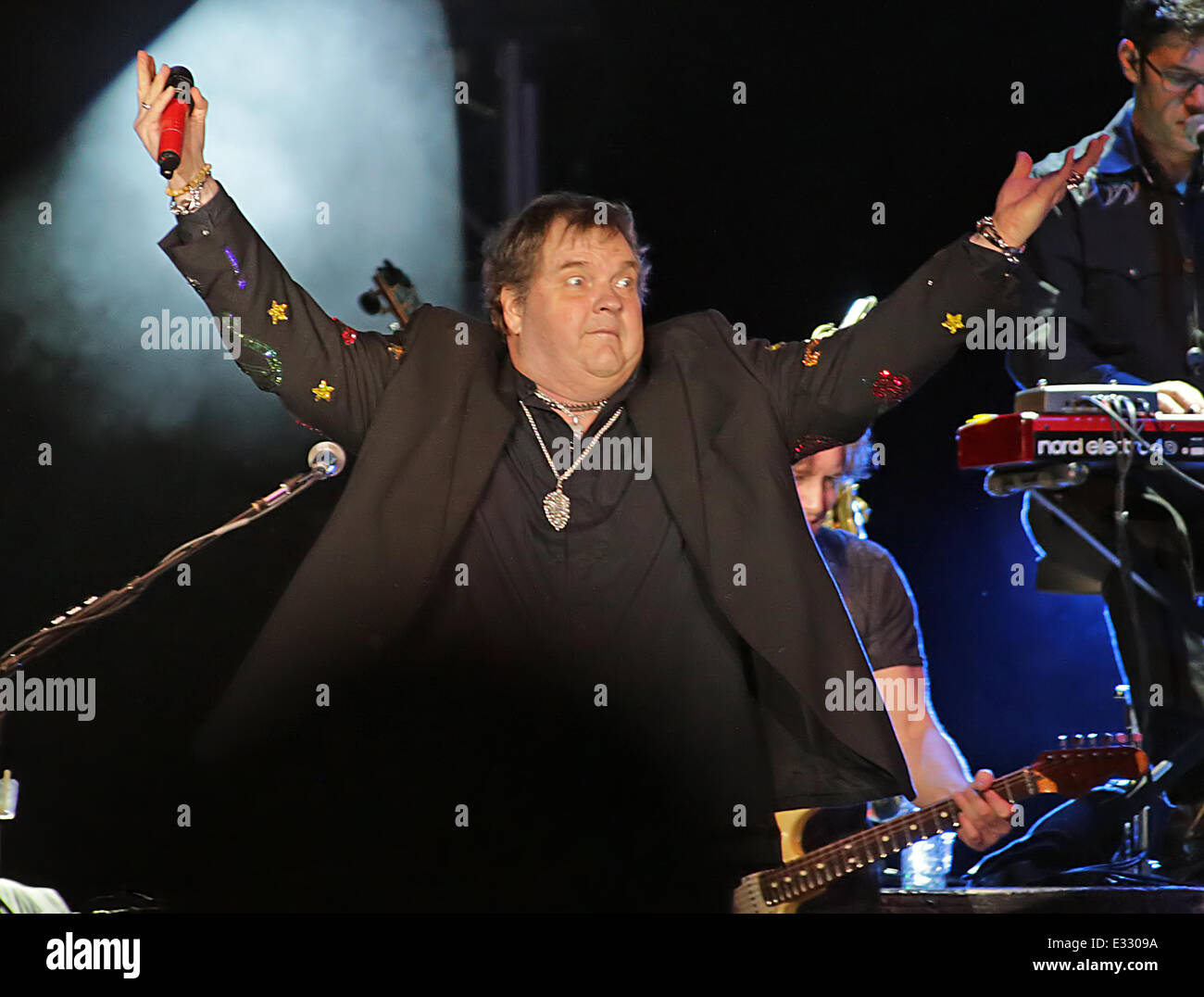Meat Loaf performs live on the final night of his 'Last At Bat' tour
