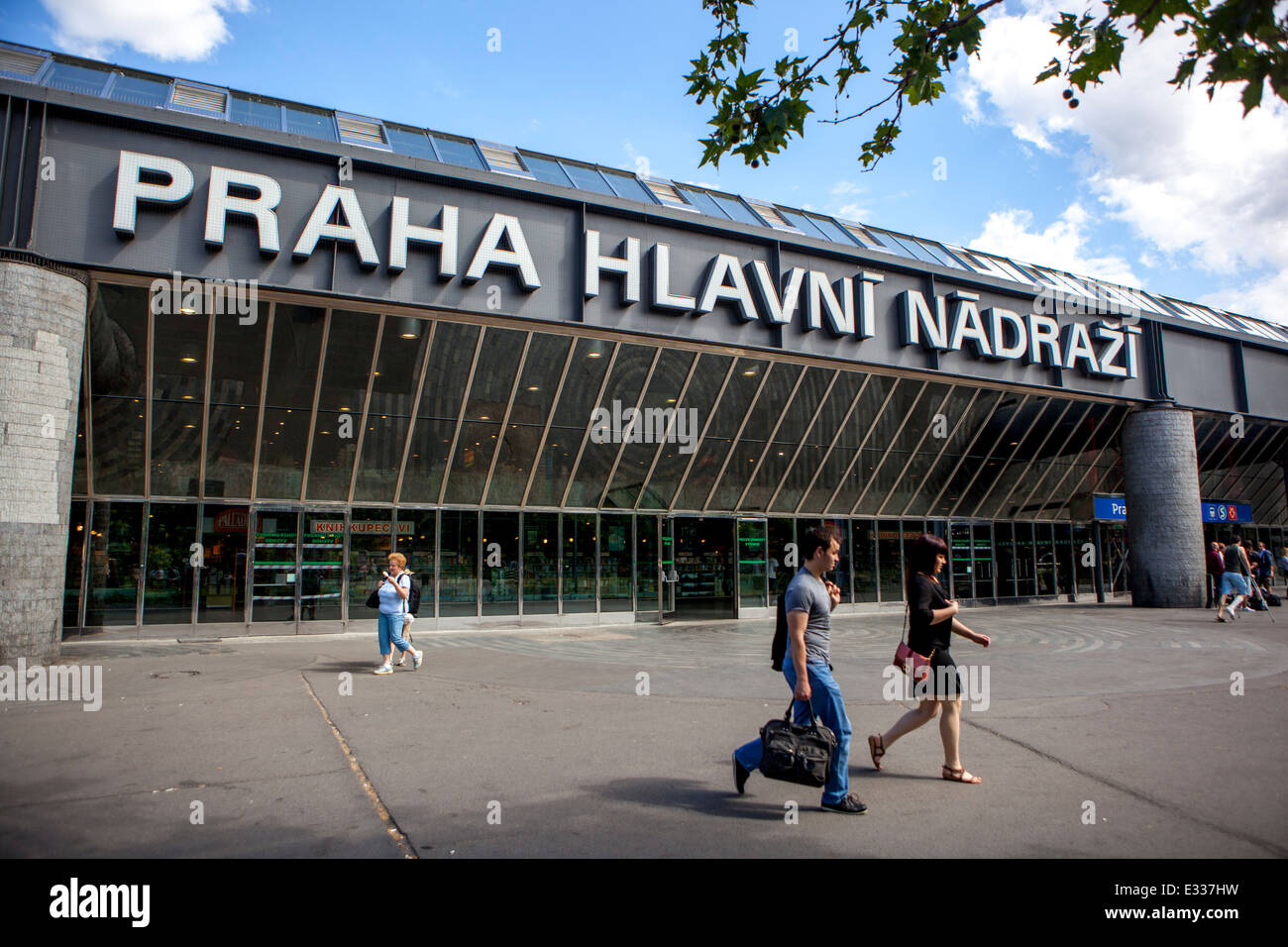 Prague main railway station, Hlavni Nadrazi, International train