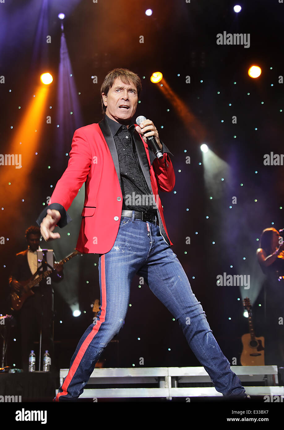 Sir Cliff Richard performing live on stage at Manchester Arena  Featuring: Sir Cliff Richard Where: Manchester, United Kingdom W Stock Photo