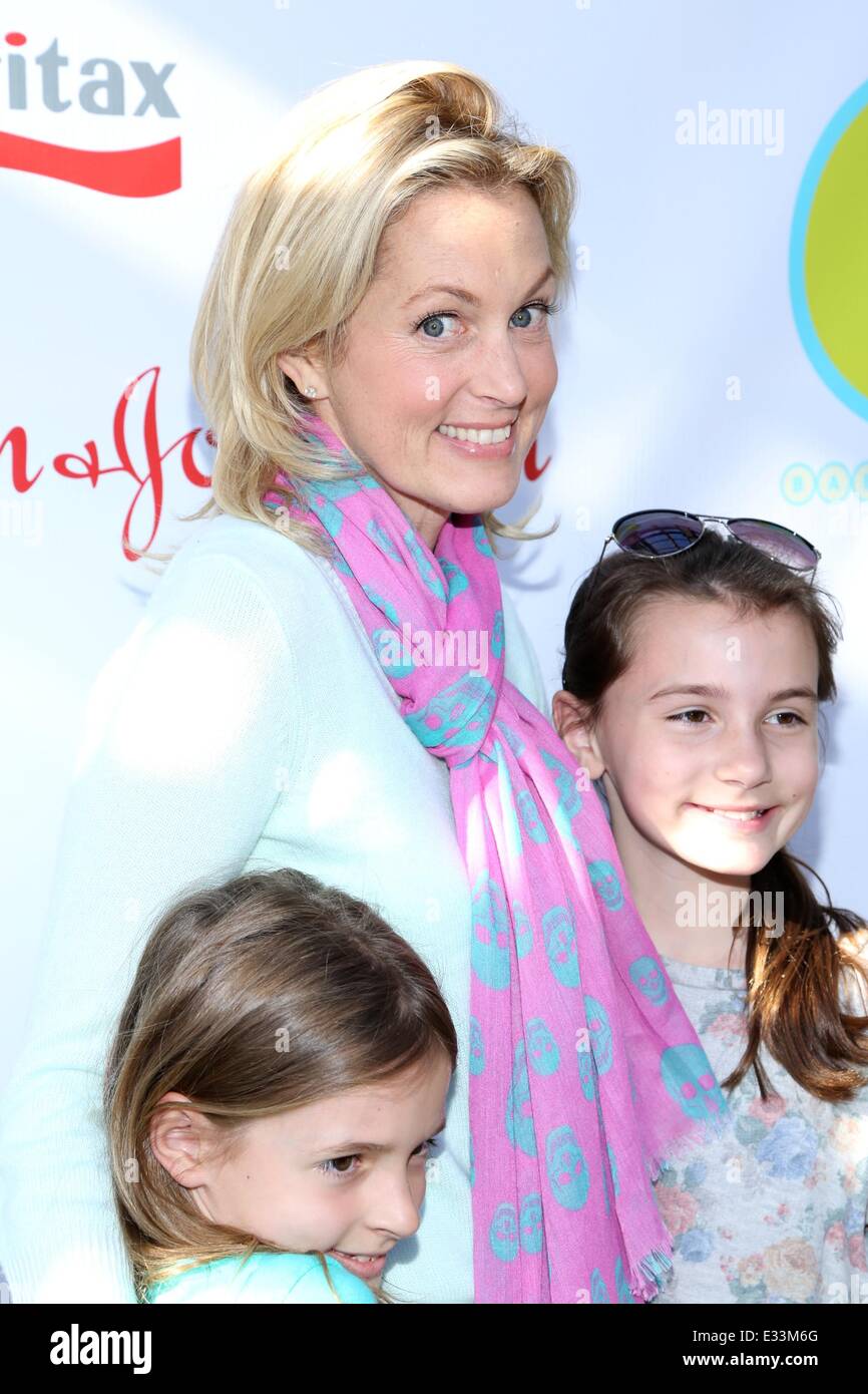 Johnson And Johnson Baby Hi Res Stock Photography And Images Page 3 Alamy