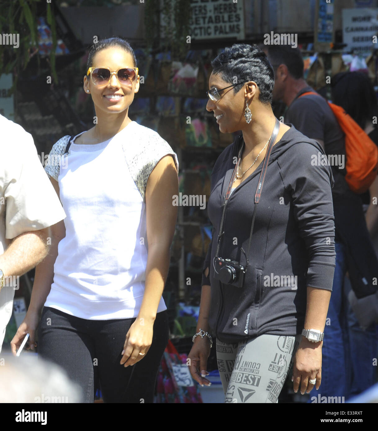 Singer, Alicia Keys spotted walking with son Egypt and her parents