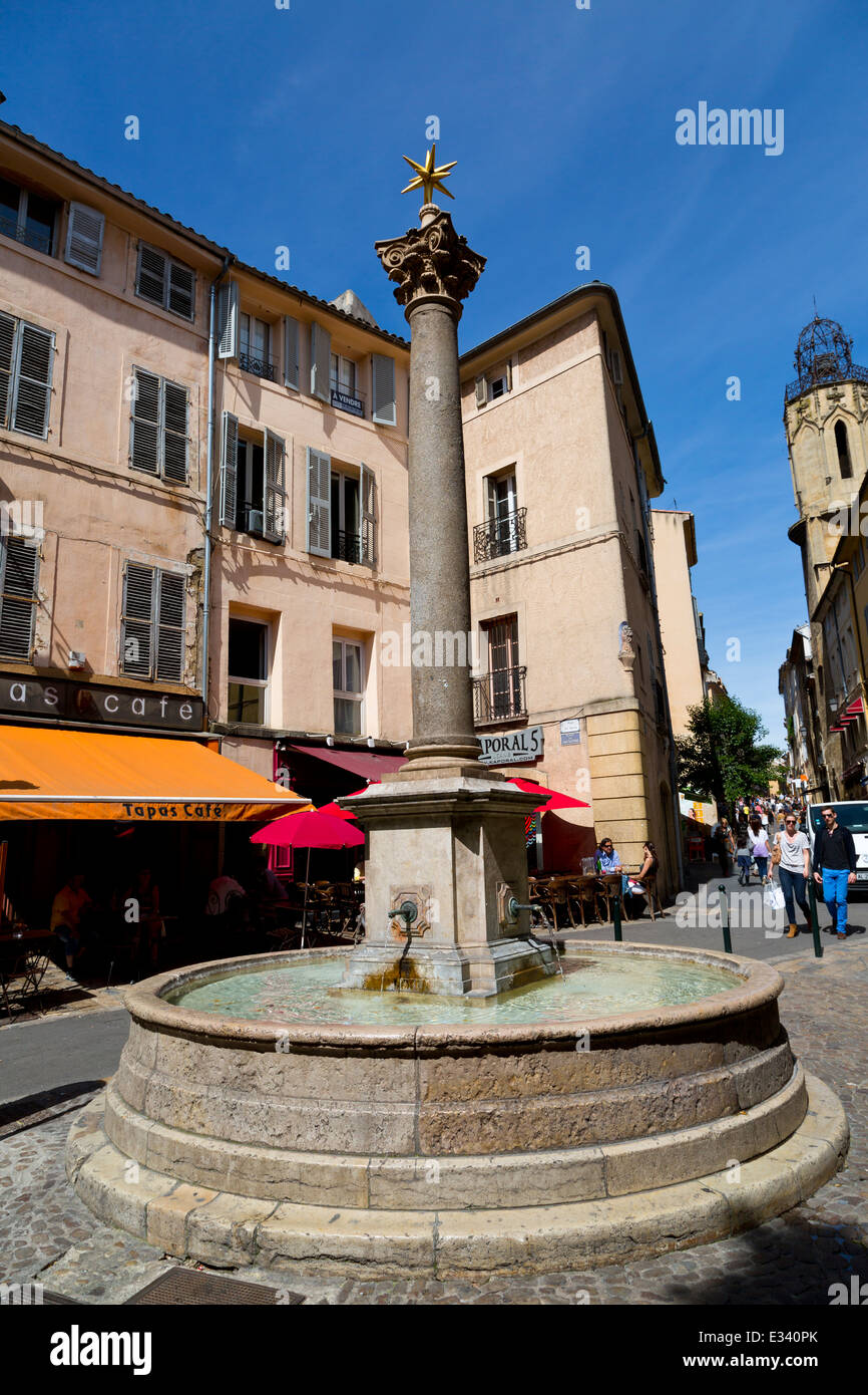 Fountain and column hi-res stock photography and images - Alamy