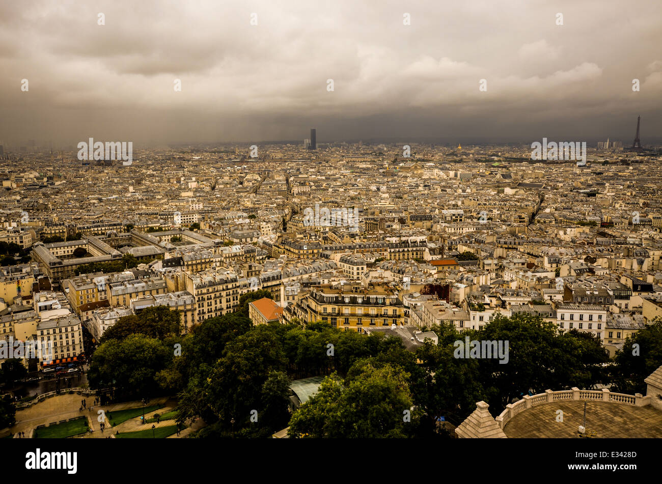 Dark Paris Skyline Stock Photo - Alamy