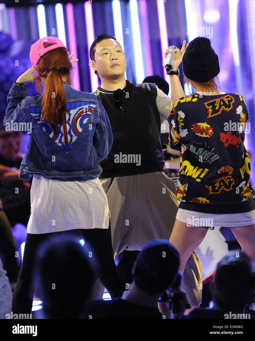 2013 MMVA rehearsal at Much Music HQ on Queen Street in Toronto ...