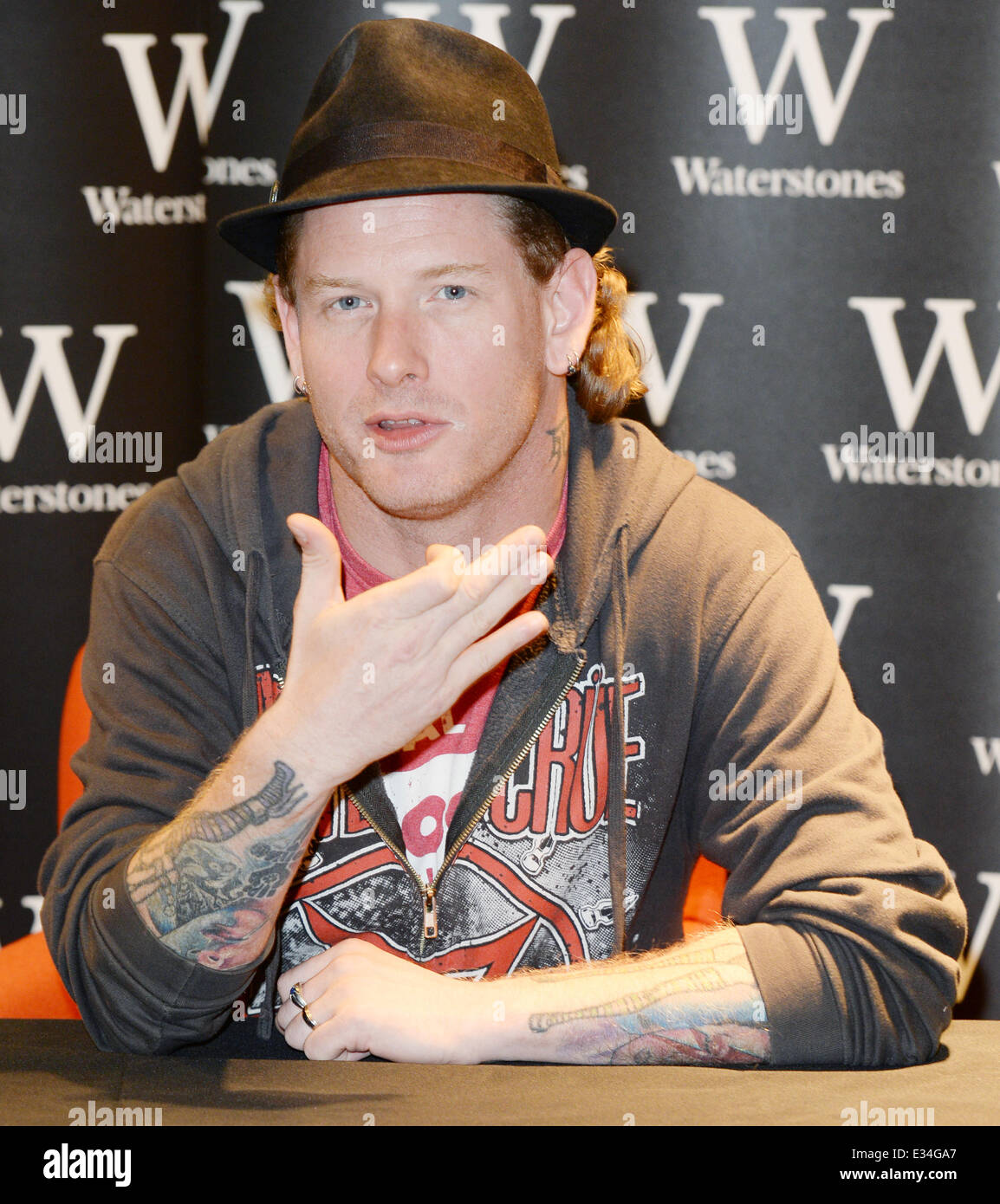 Corey Taylor signs copies of his new book Corey Taylor signs copies of his new book