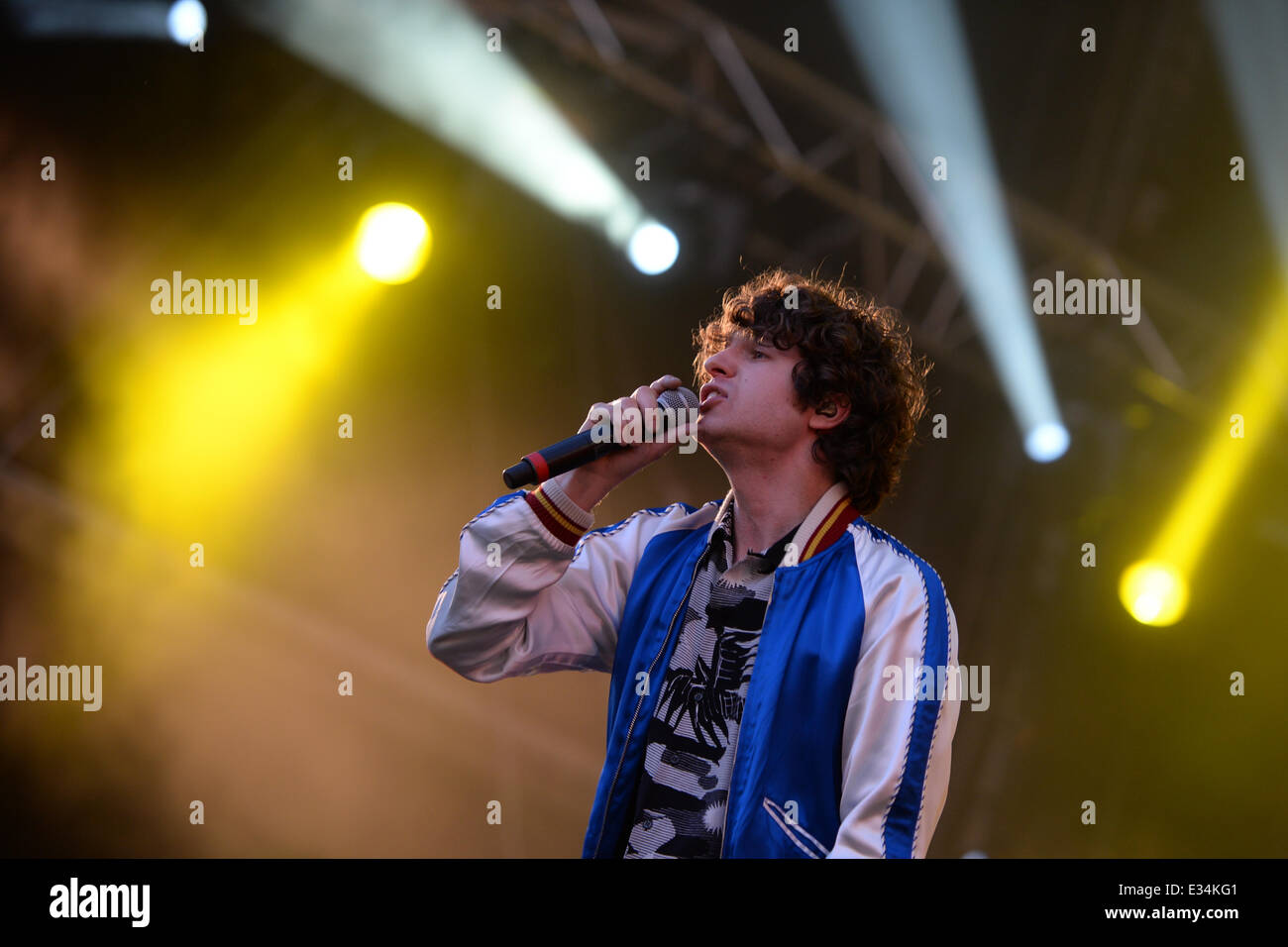 Frontman of the British indie rock band 'The Kooks', Luke Pritchard performs at the Southside Festival in Neuhausen ob Eck, Germany, 21 June 2014. Until the 22 June 2014 60 000 visitors are expected and around 100 bands will perform. Photo: Felix Kaestle/dpa Stock Photo
