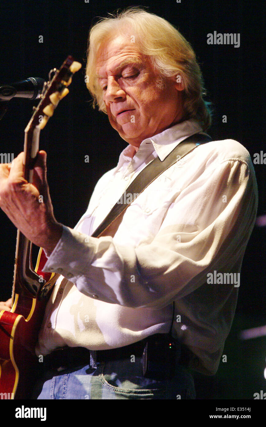 The moody blues band hi-res stock photography and images - Alamy