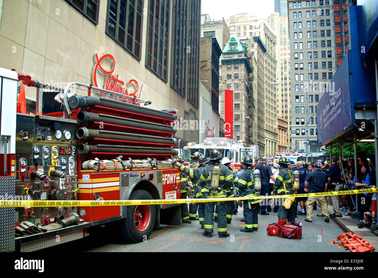 Ny Fire Store New York City firefighters arrive to put out fire at Century 21 ...