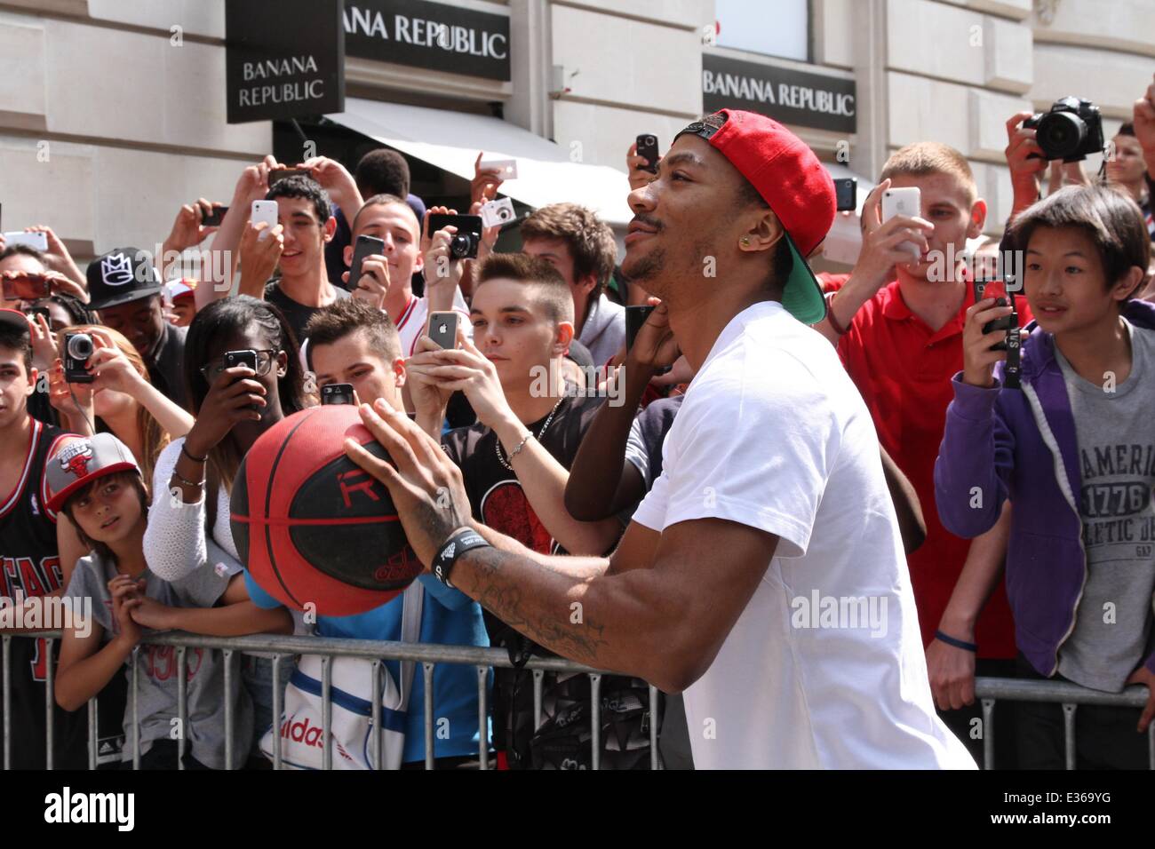 Derrick rose hi-res stock photography and images - Page 3 - Alamy
