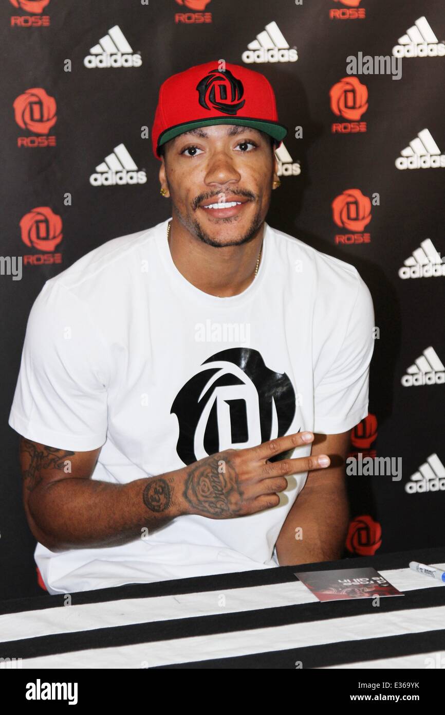 Chicago bulls player derrick rose hi-res stock photography and images -  Alamy