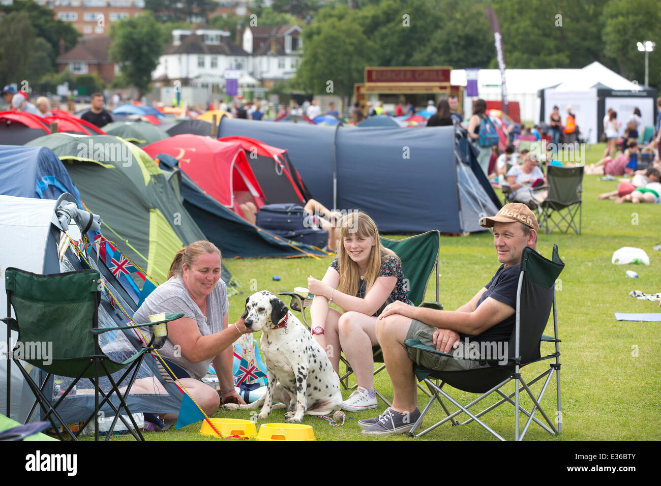Wimbledon Park, London, UK. 22nd June, 2014. Tennis enthusiasts camp in Wimbledon Park overnight hoping to get a ticket for the opening match in Centre Court to see Andy Murray defend his title. Credit:  Clickpics/Alamy Live News Stock Photo