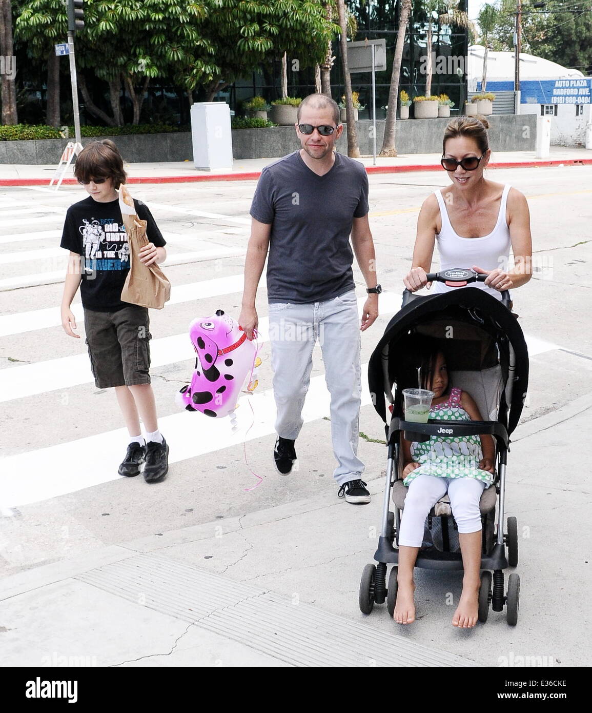 Actor Jon Cryer spotted at the Farmers Market with his wife, Lisa