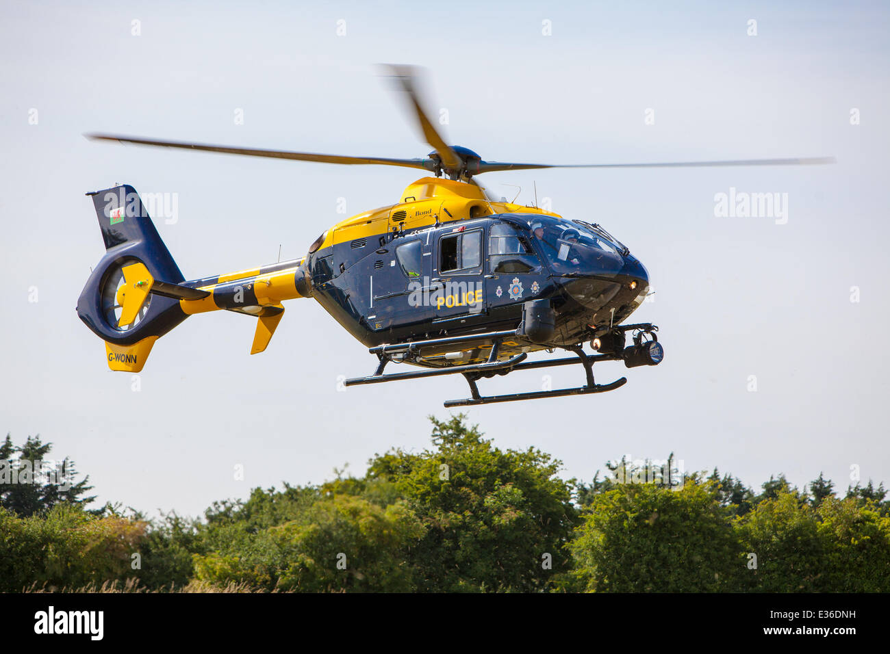 South wales police gwent helicopter hi-res stock photography and images ...