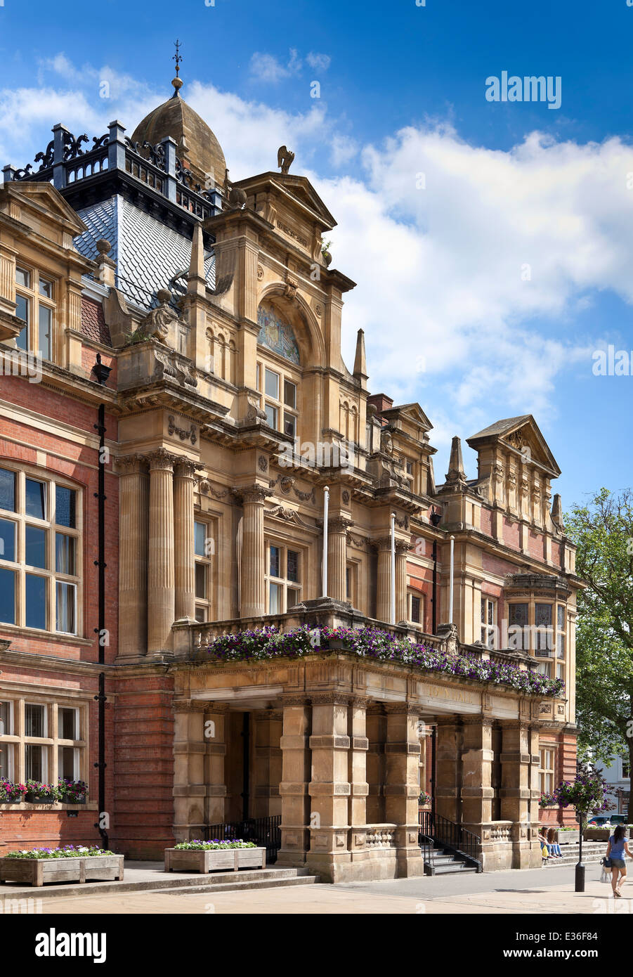 Leamington spa the parade hires stock photography and images Alamy