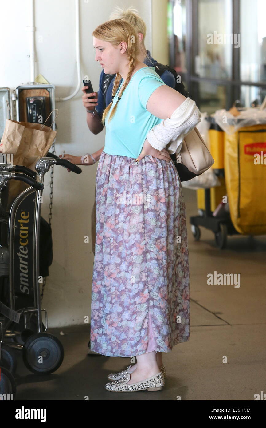 Jonathan Ross and family arriving at LAX Airport Featuring Honey
