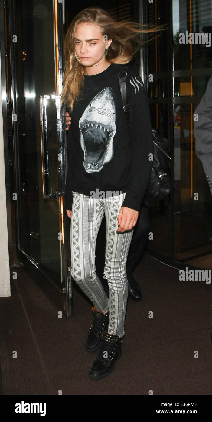 Cara Delevingne leaves Rihanna's hotel in the early hours of the
