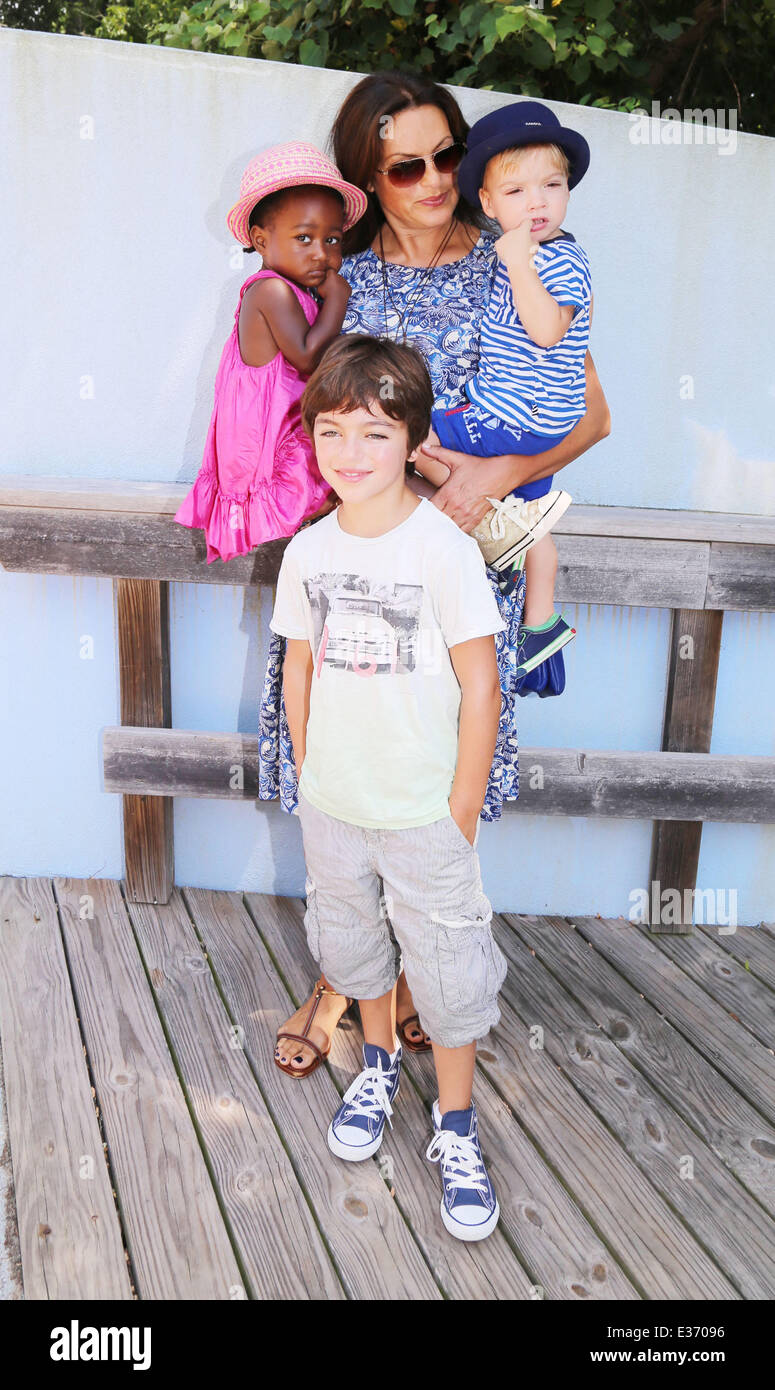 The Children's Museum of The East End 5th Annual Family Fair at(02)