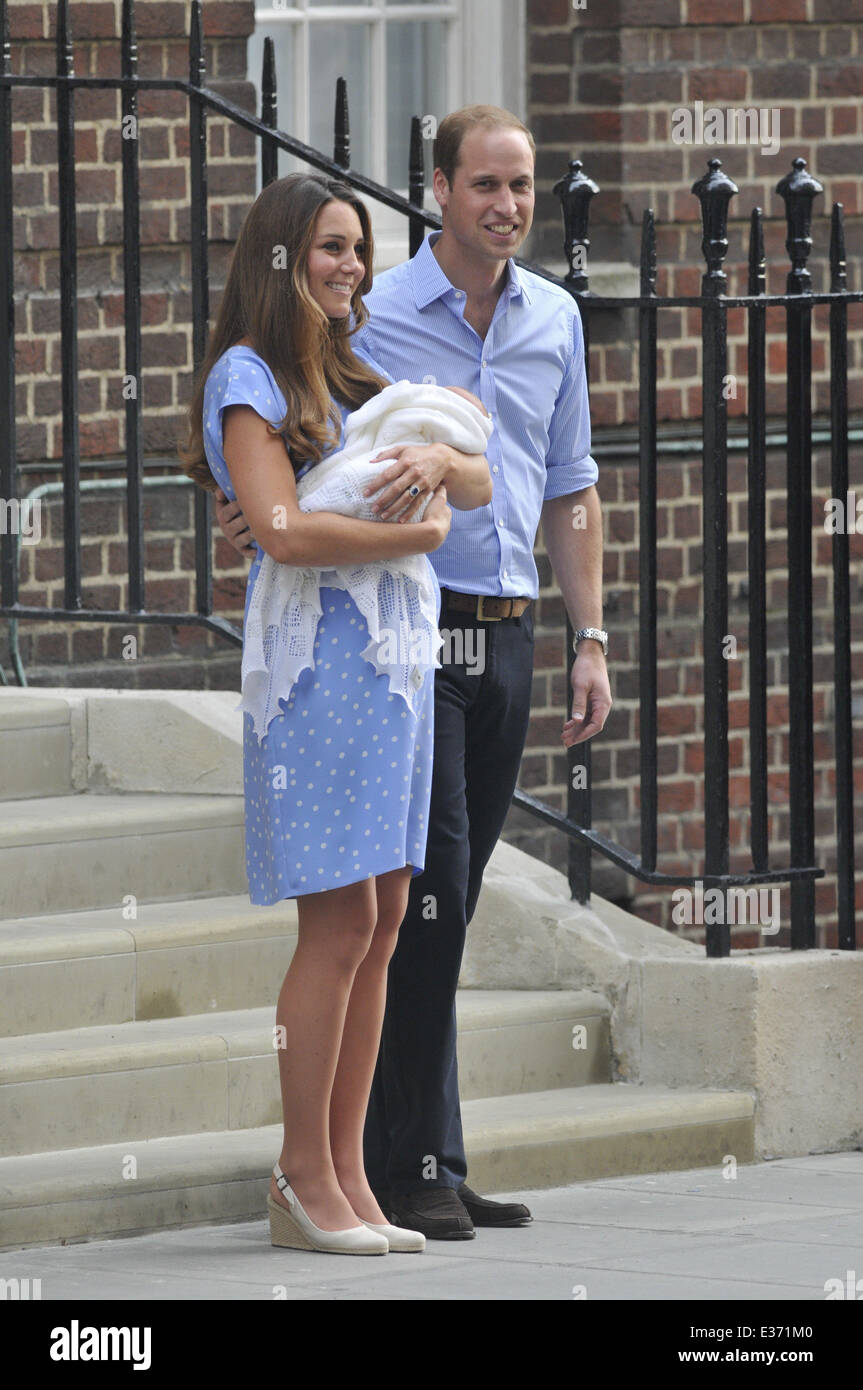 * ROYAL COUPLE LEAVES LONDON HOSPITAL WITH BABY SON New parents PRINCE
