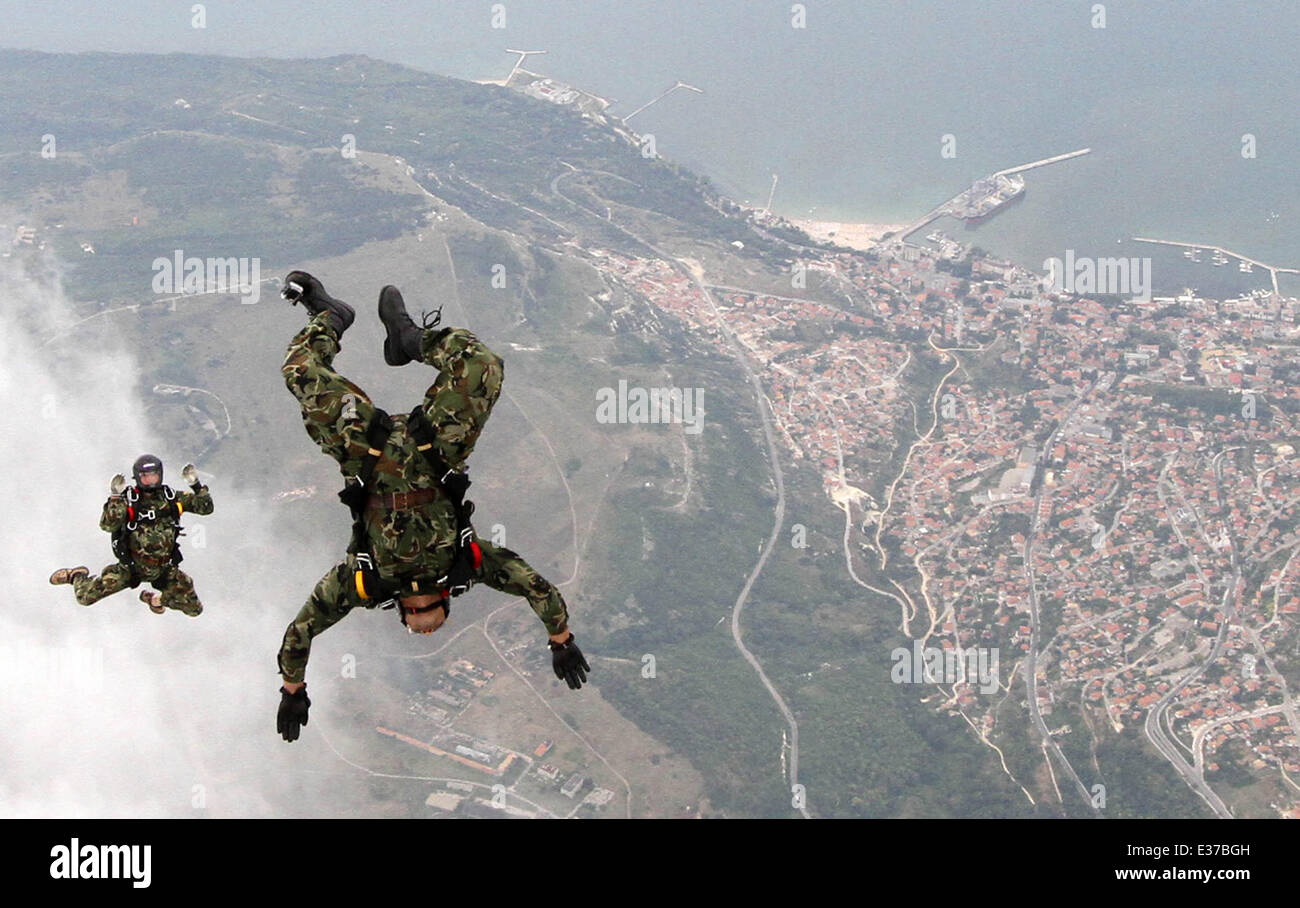 Bulgarian army soldiers skydive from a plane during a "Black Sea ...