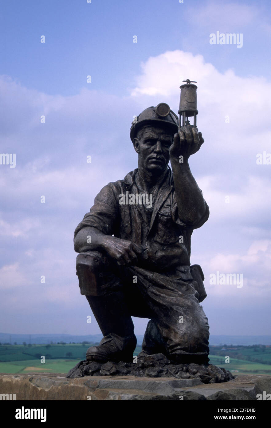 Testing For Gas Sculpture by Antony Dufort - Silverhill Wood on site of old Silverhill Colliery. Stock Photo