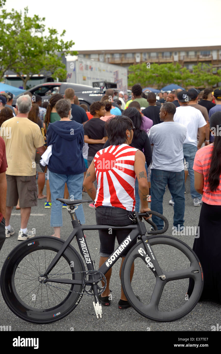 Asian cyclist hires stock photography and images Alamy