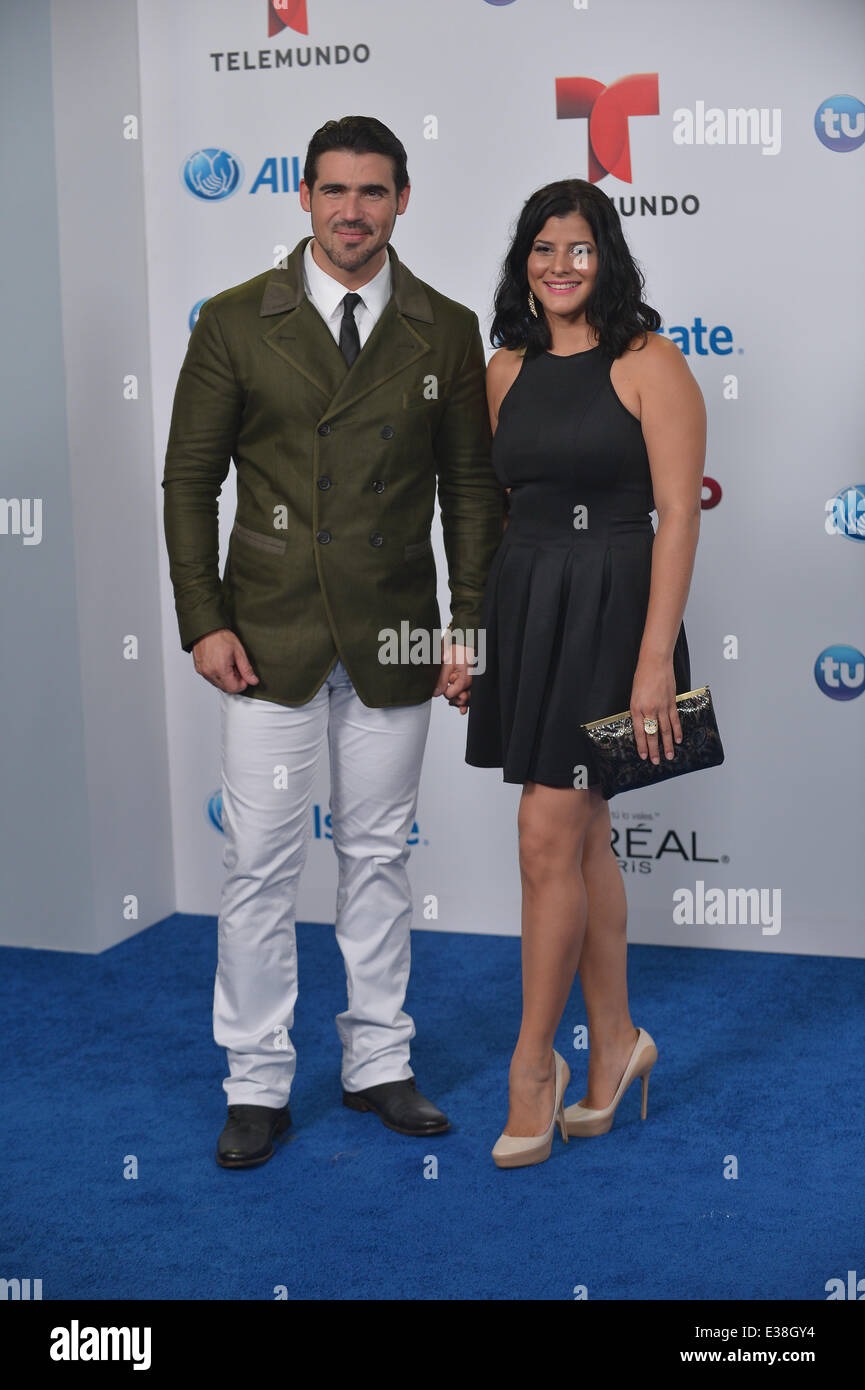 Telemundo's Premios Tu Mundo Awards 2013 Arrivals Featuring José