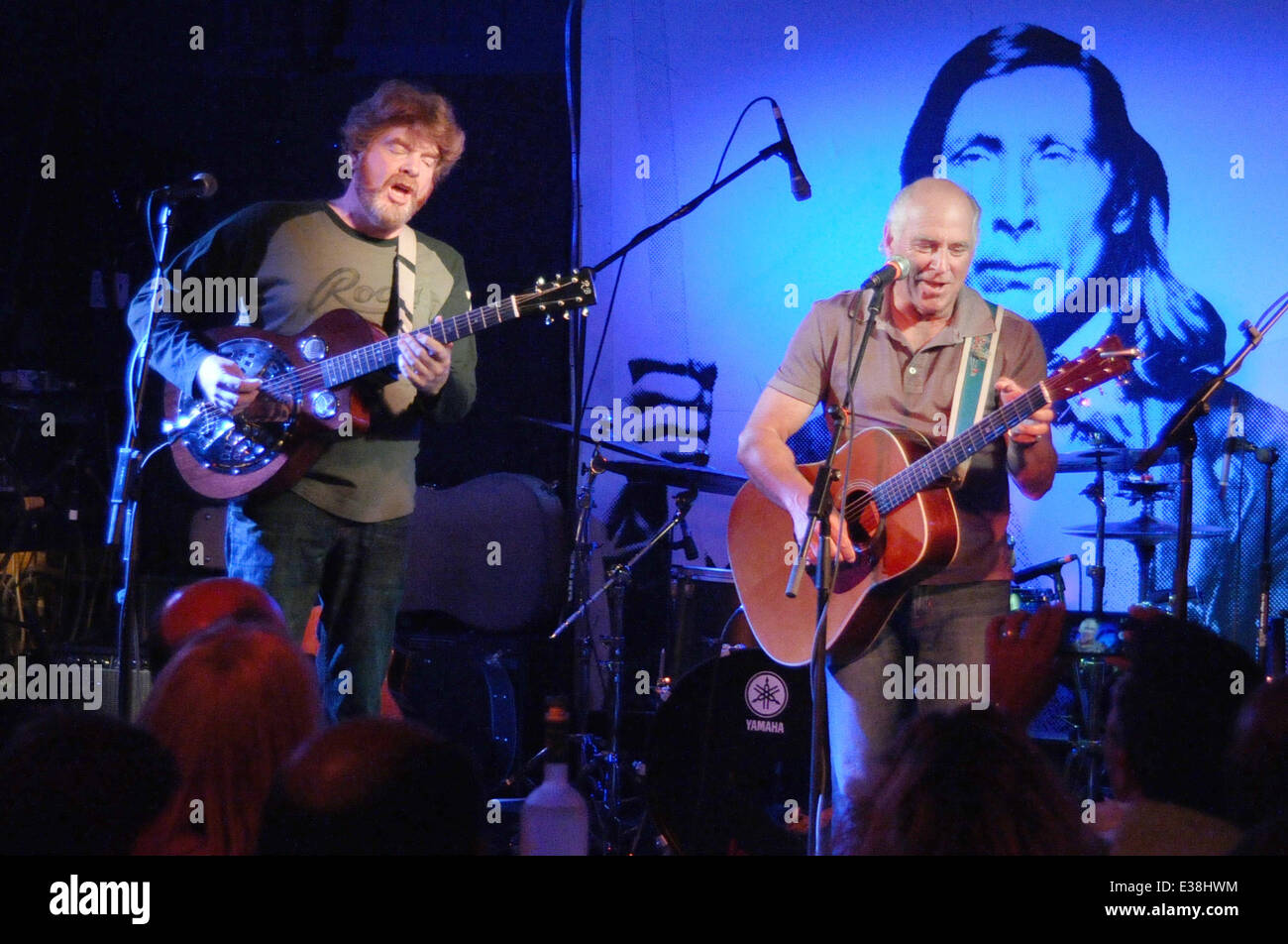 Paul McCartney attends a Jimmy Buffett performance at the Stephen Talk