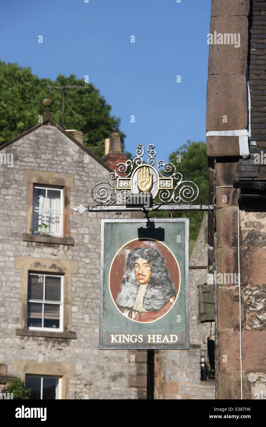 Kings Head Pub Sign in the Derbyshire Village of Bonsall Stock Photo