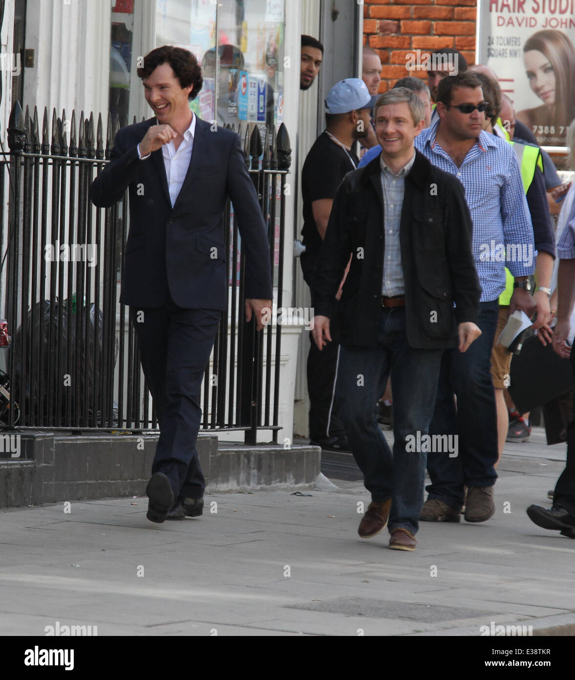 Benedict Cumberbatch and Martin Freeman seen filming on location in central  London for 'Sherlock' Season 3 Featuring: Benedict Cumberbatch,Martin  Freeman Where: London, United Kingdom When: 21 Aug 2013 Stock Photo - Alamy, image size:1177x1390